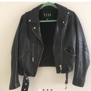 Black cropped leather jacket XS Veda biker style